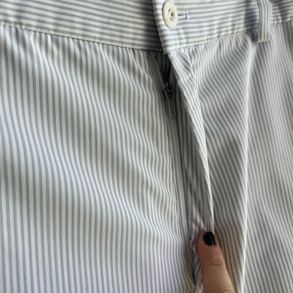 NIKE GOLF White/Grey Pinstripe Golfing Shorts Below-the-knee Men’s 33 - Picture 6 of 9
